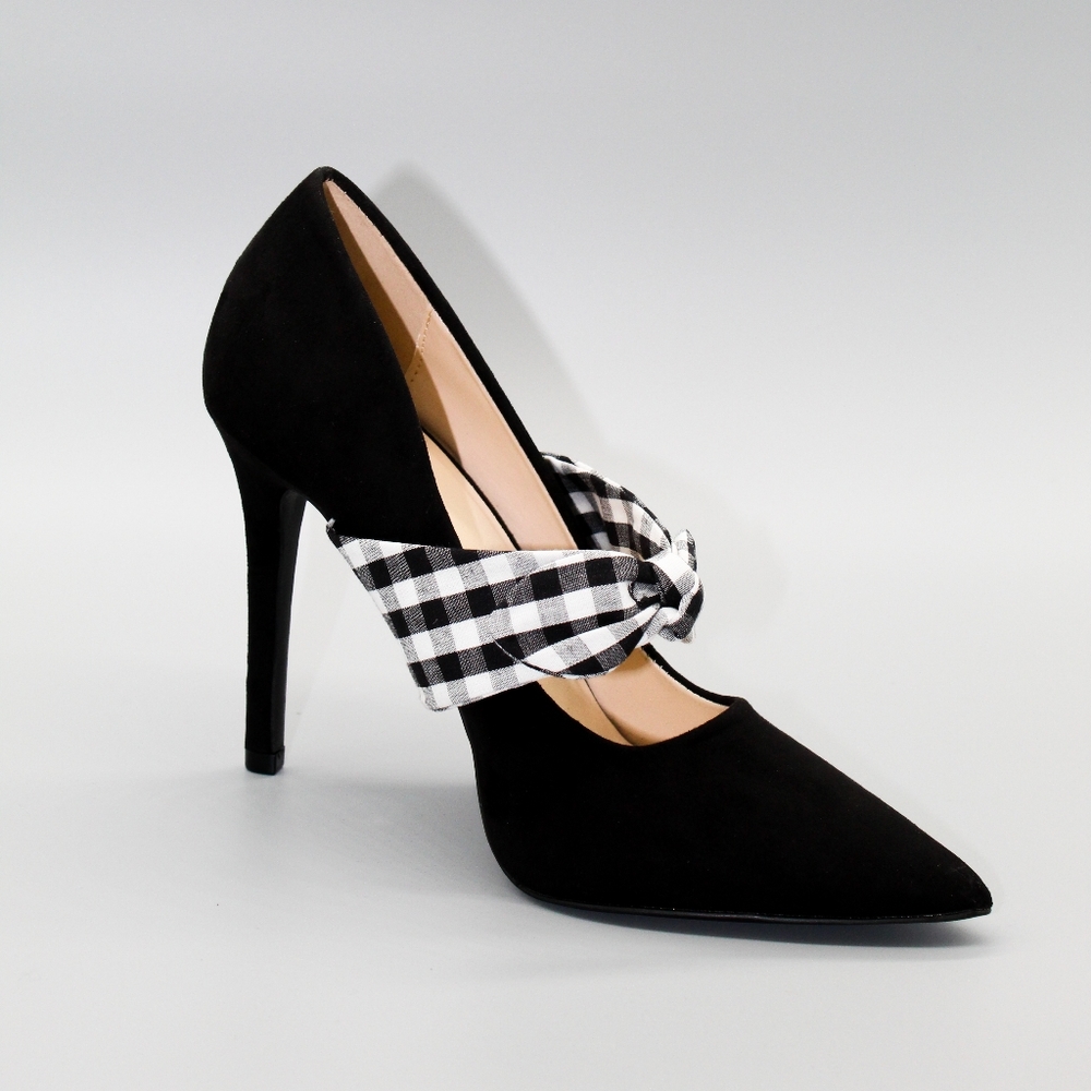 Trendy Qupid Black Suede Heels US size 7/ UK 5/ EU